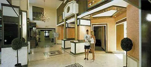 The - Adults Only Hotel de apartamente 4*