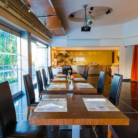 מלון דירות The - Adults Only 4*