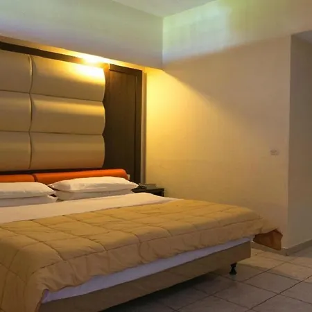The - Adults Only Appart hôtel 4*